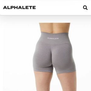 Alphalete Amplify -Xs Storm Gray Short